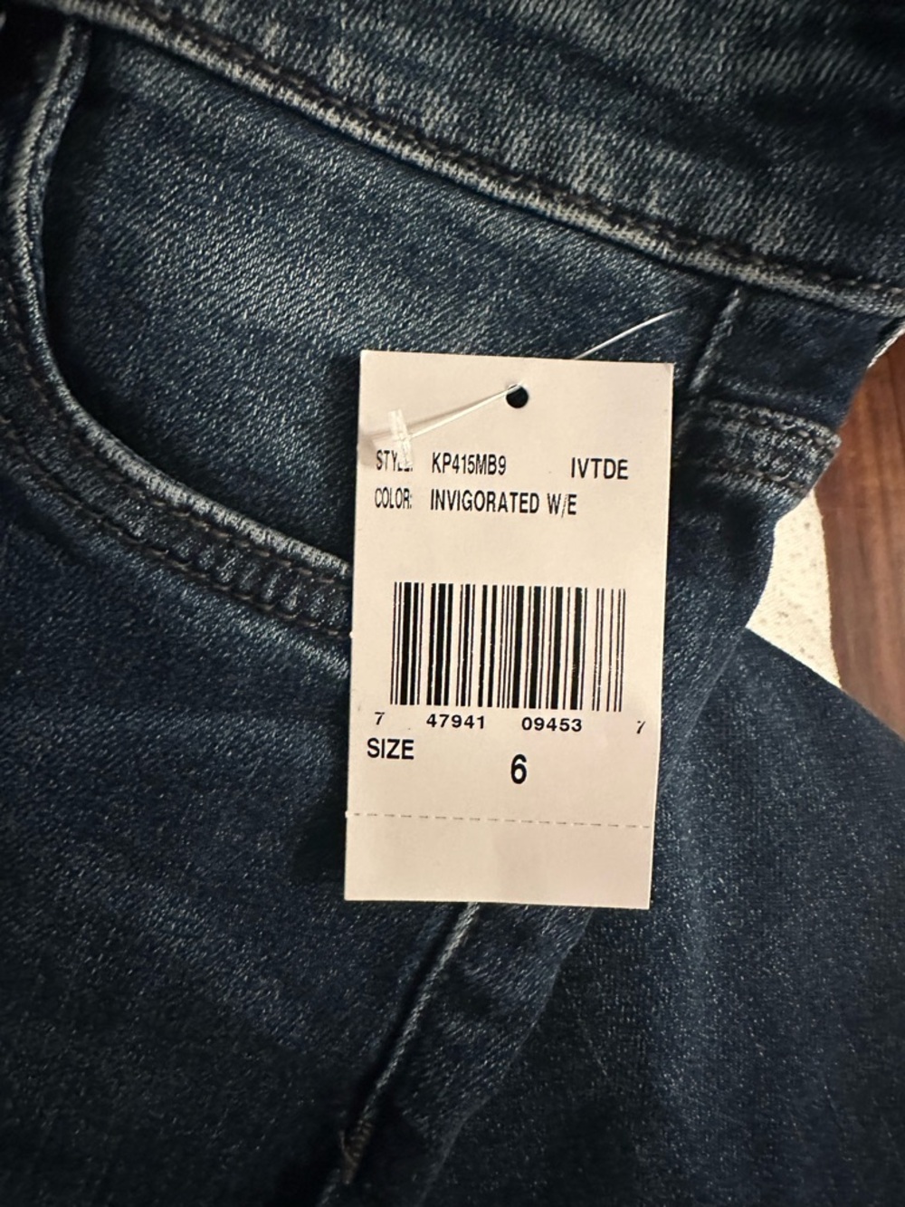Kut from the Kloth Catherine Mid Rise Boyfriend Size 6 - Picture 4 of 5